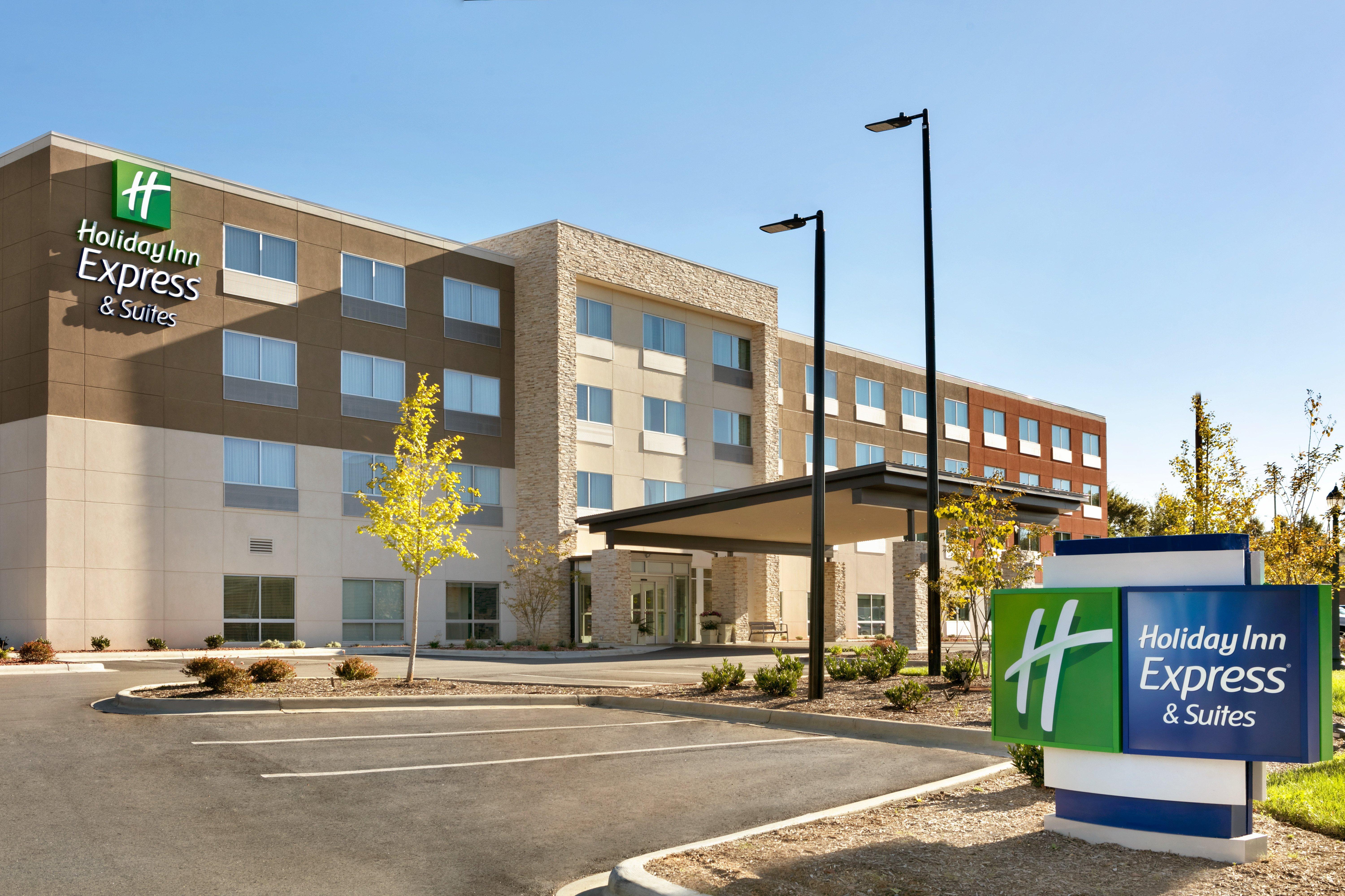 Holiday Inn Express & Suites Salisbury By Ihg Exterior foto